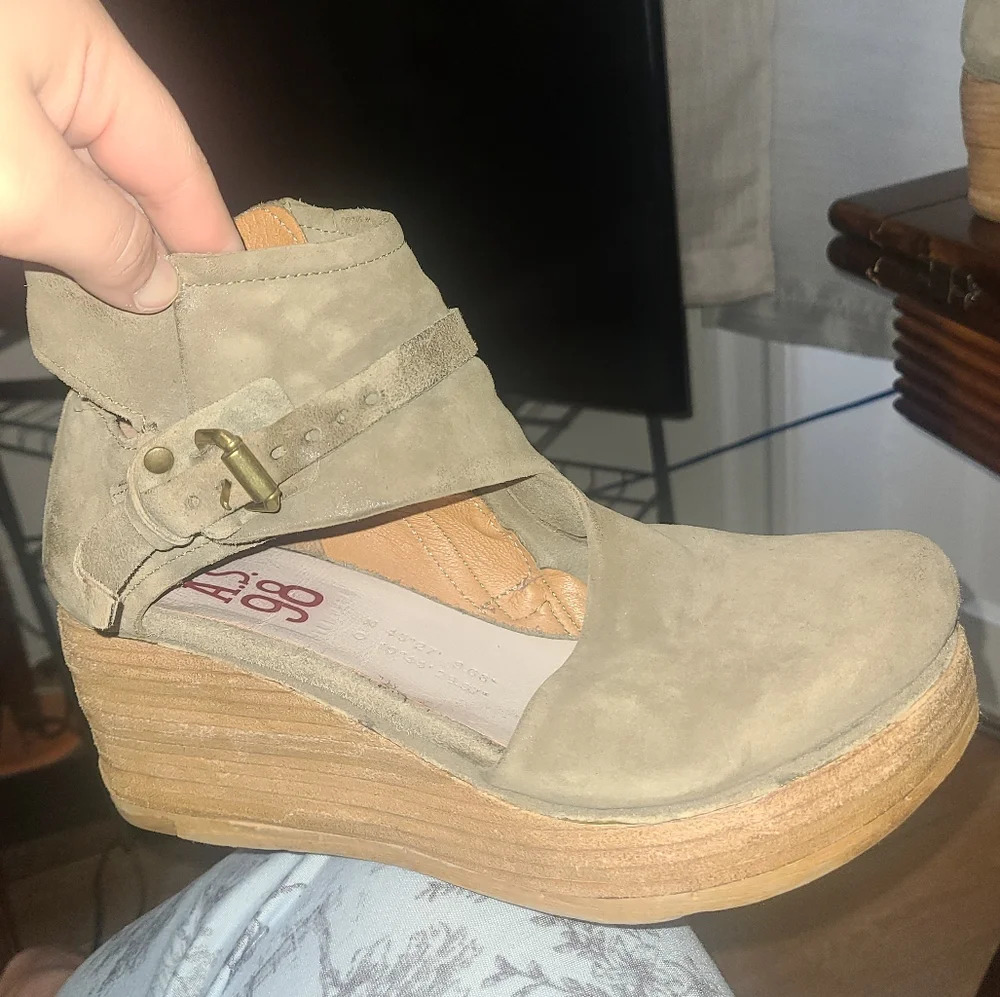 A.S.98 Women's Nasha Leather Wooden Platform Cutout Wedge Booties Size 39 NWOT